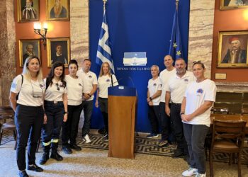 Επίσκεψη της Ελληνικής Ομάδας Διάσωσης Αττικής στο Ελληνικό Κοινοβούλιο